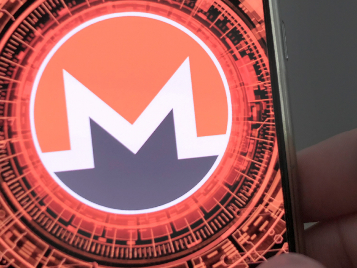 Monero Users Noticed Unusual Fees; Here’s Why This Might Be Alarming