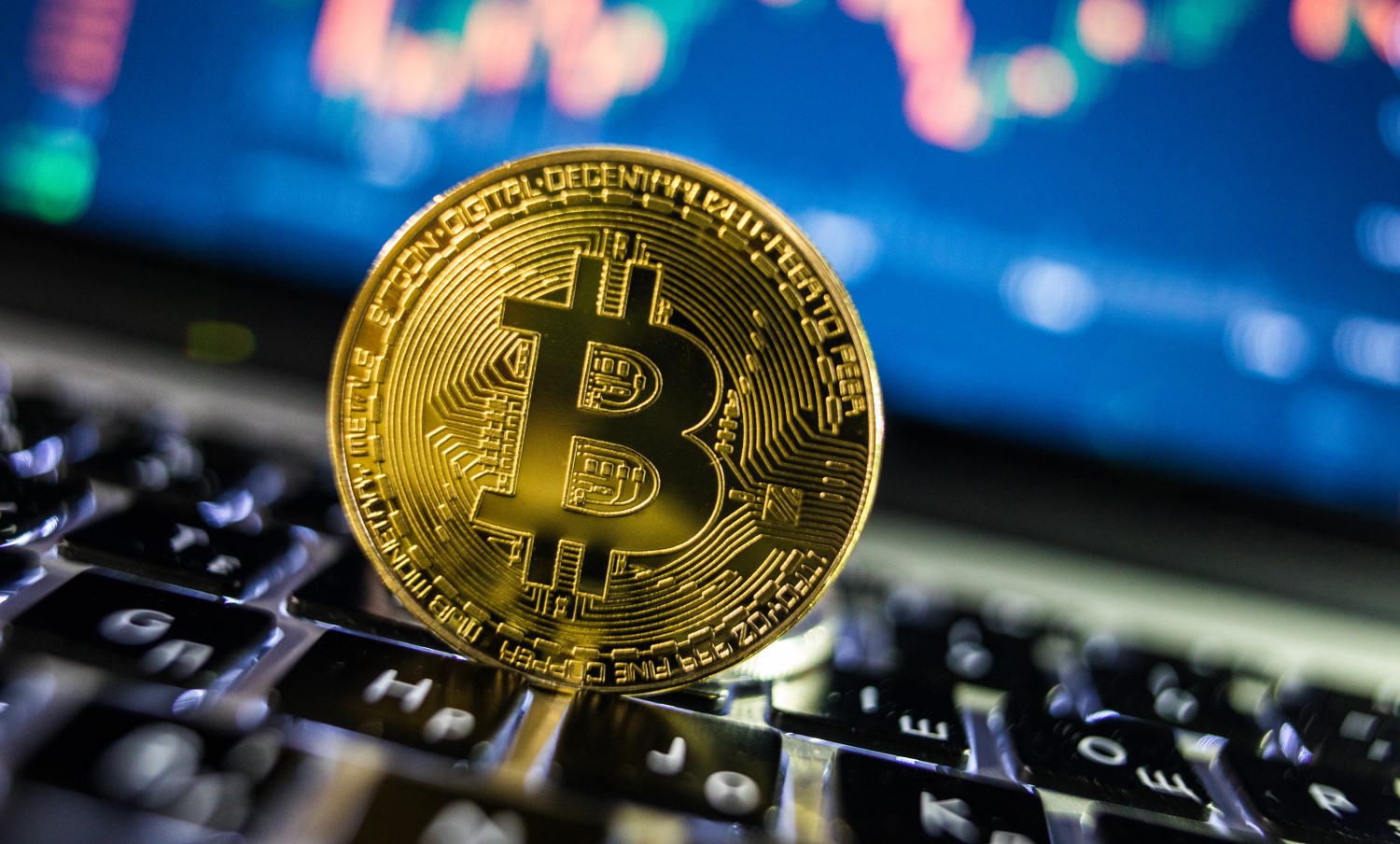 Bitcoin Bounces Back Past ,000, But May Struggle To Maintain Position