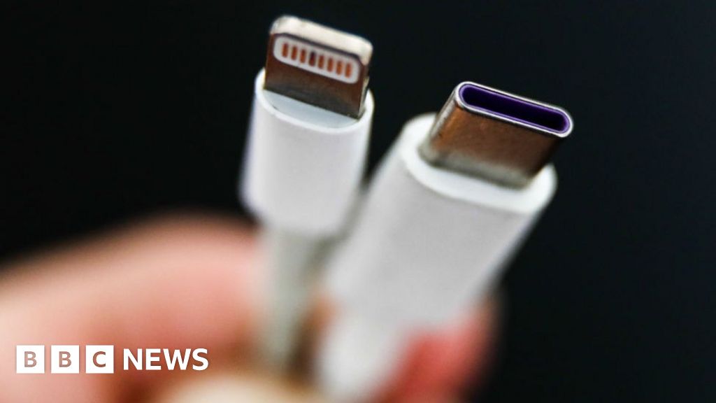 EU sets date for common phone charge cable