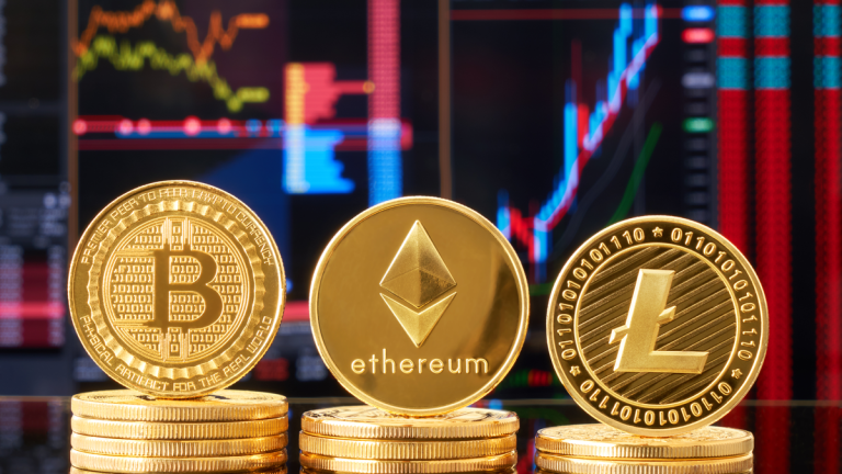 Crypto Investors Find Safety In Stablecoins, Bitcoin, Ditch Altcoins